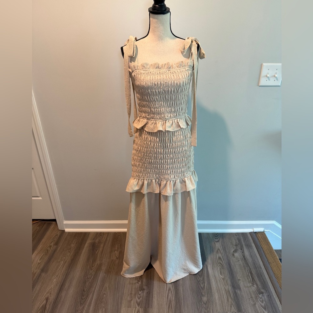 Free The Roses Smocked Tiered Ruffle Tie Shoulder Maxi Dress Women’s size Small